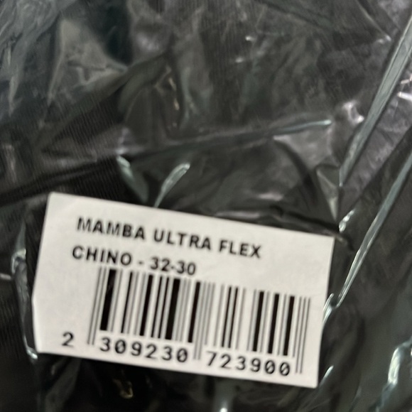 Oxcloth men’s athletic fit black mamba chino. - Picture 4 of 4